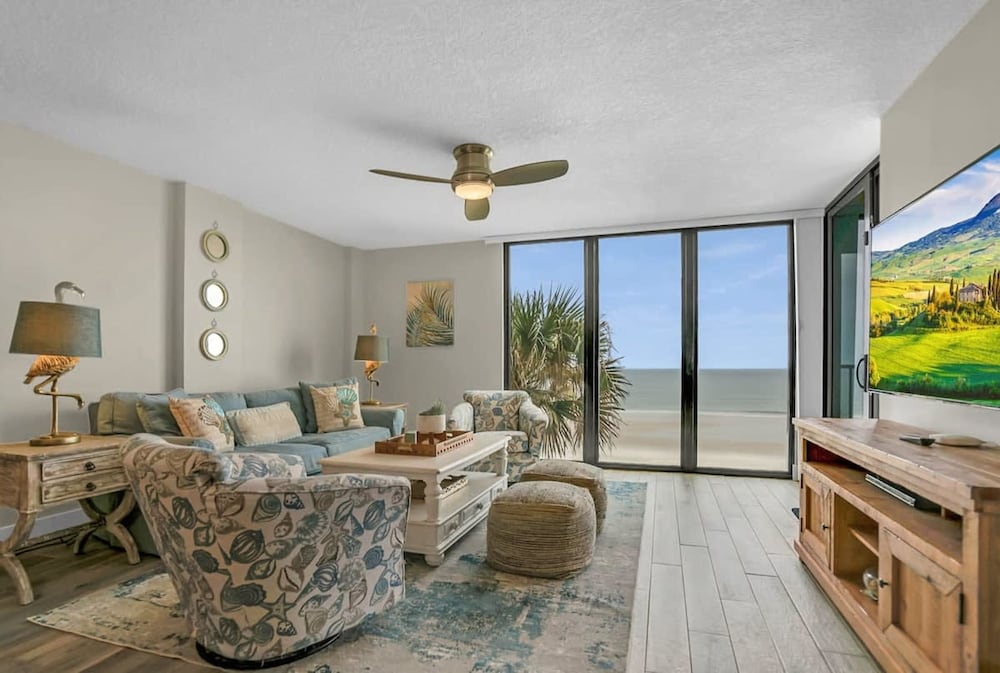 Vast Ocean Views Pool Patio Tennis — 4-Star Luxury Hotel in Saint Augustine, United States