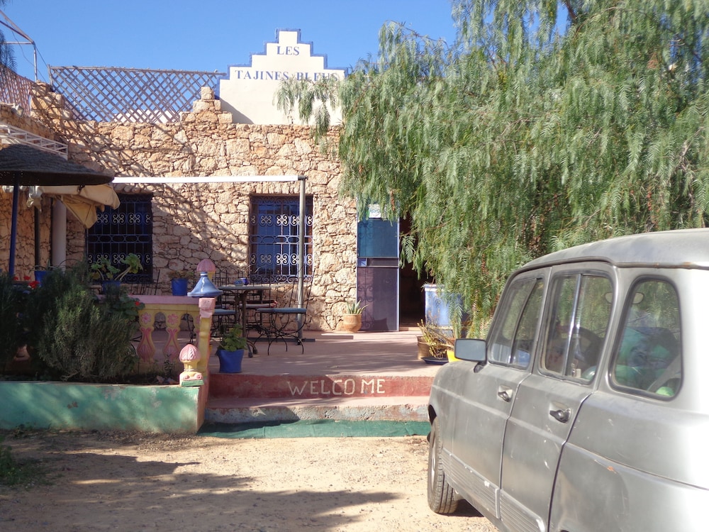 Les Tajines Bleus - last minute hotel in Tamanar