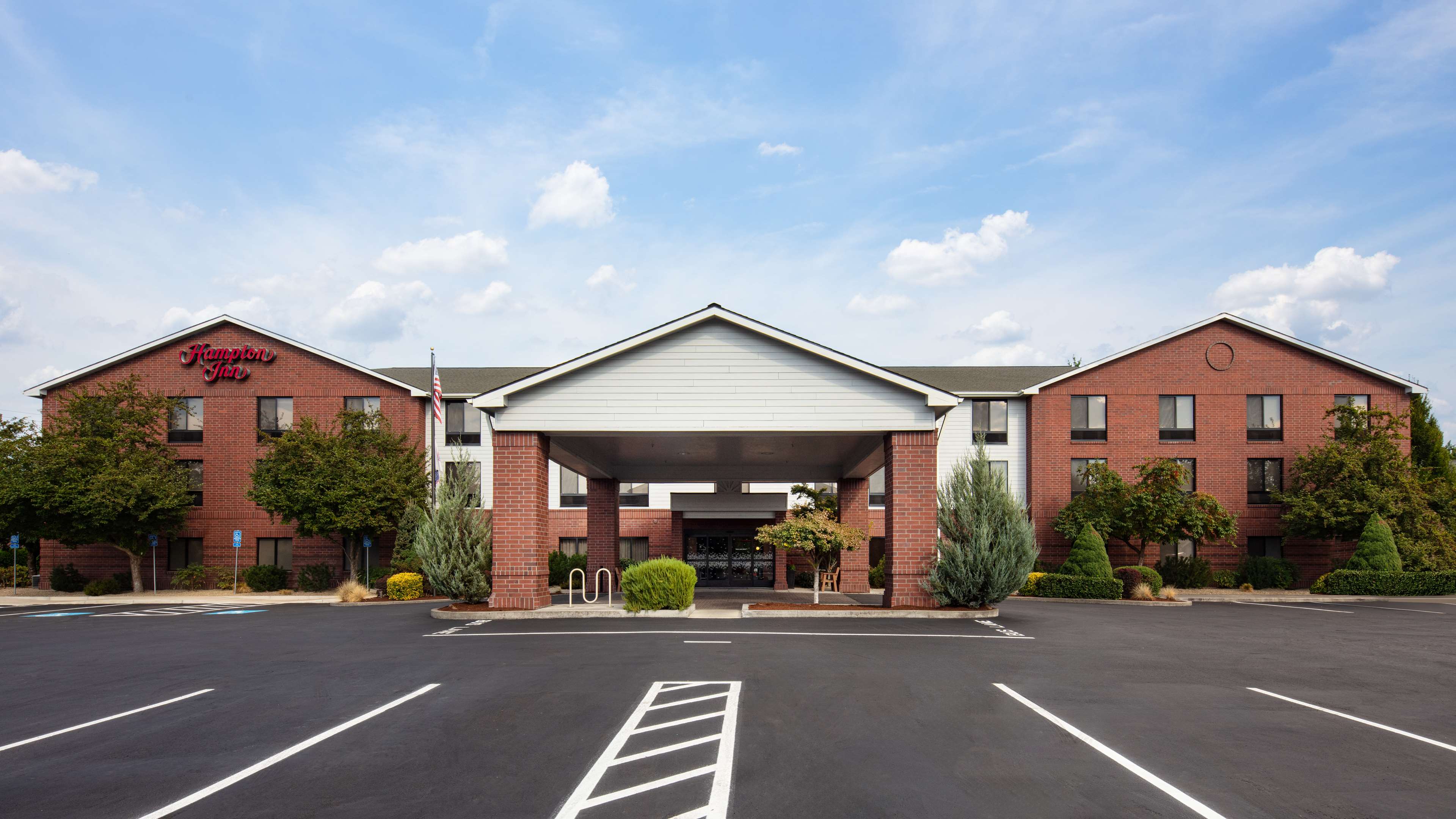 Hampton Inn Medford - photo 3