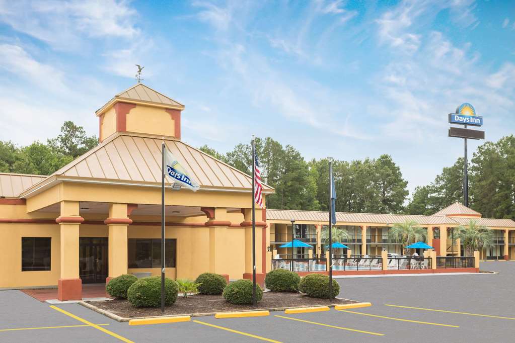Days Inn by Wyndham Orangeburg South - featured photo