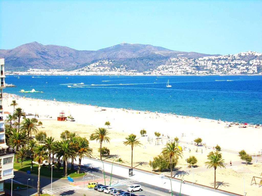 Face a Plage Costa Brava Ampuria Studio Cabine in Empuriabrava, Spain