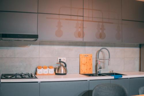 Apartment Sixteen