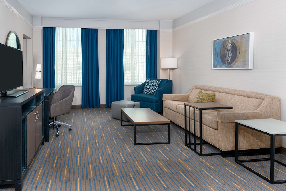 Hampton Inn & Suites Buffalo Downtown - photo 22