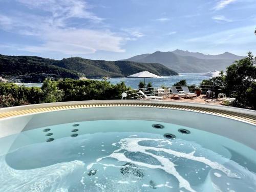 Villa Occhiata — 4-Star Luxury Hotel in Portoferraio, Italy