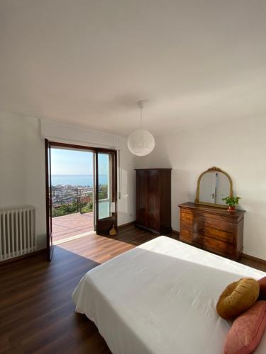Casa Fiona Attico Con Incredibile Vista Mare — 4-Star Luxury Hotel in San Remo, Italy