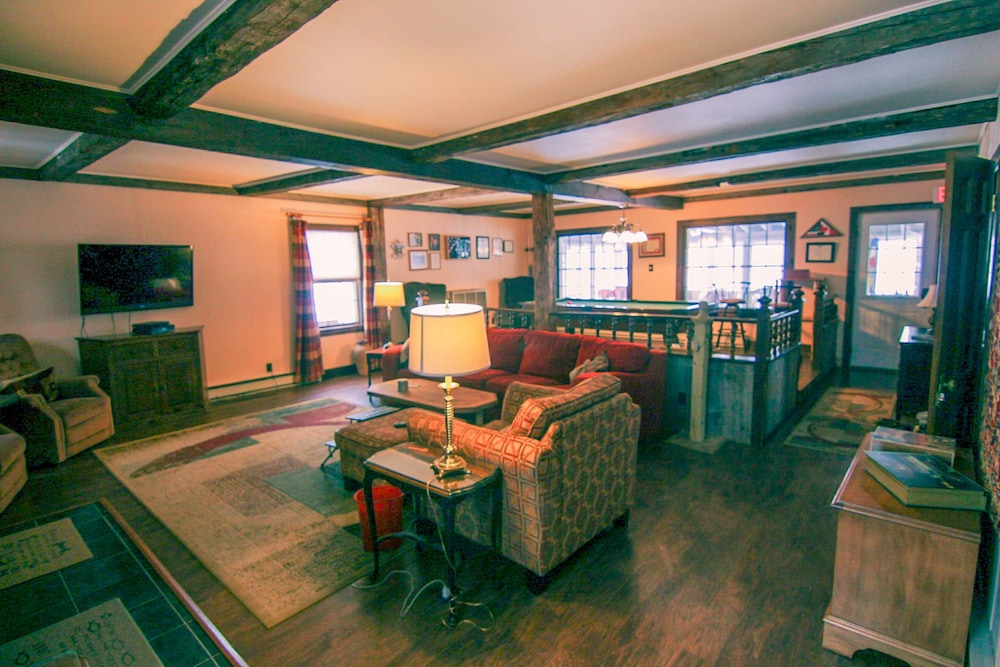 Admiral Peary Inn Bed & Breakfast - photo 25