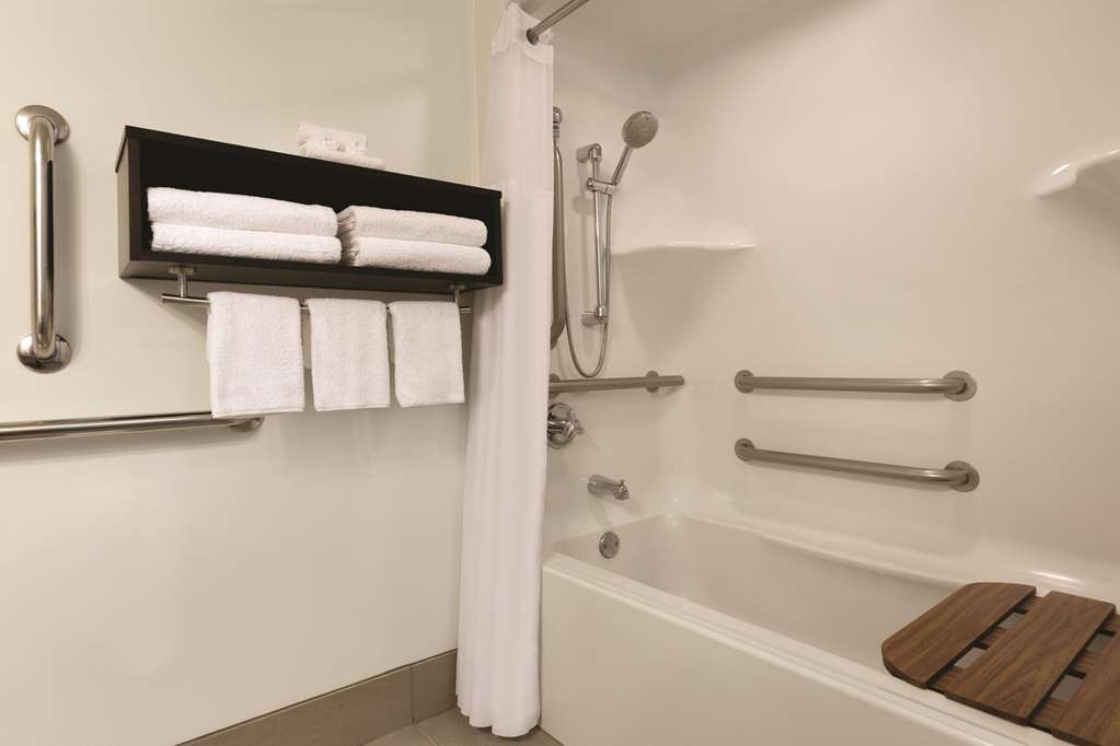 Country Inn & Suites by Radisson Brooklyn Park Brooklyn Center MN - photo 7
