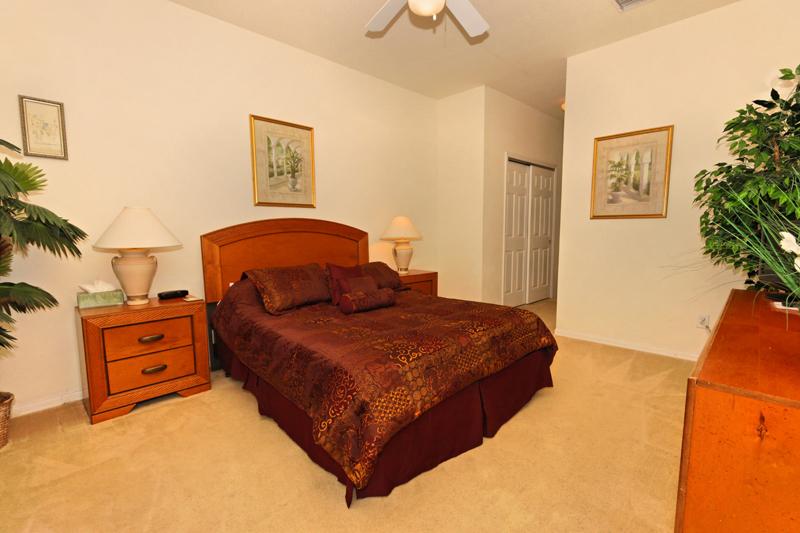 546 Windsor Place The Abbey 5 Bedrooms 3 Bath - photo 8
