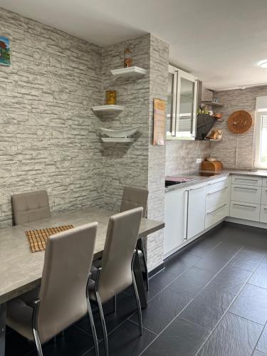 Apartment in Mainz Lerchenberg — 4-Star Luxury Hotel in Mainz, Germany