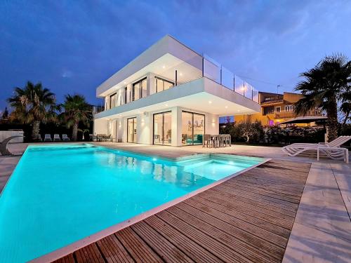 Casa Blanca 3710 — 4-Star Luxury Hotel in Cartagena, Spain