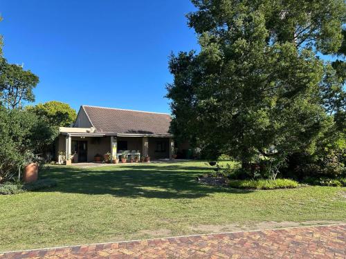 Chalet 33 Silver Ranch Plettenberg Bay — 4-Star Luxury Hotel in Plettenberg Bay, South Africa