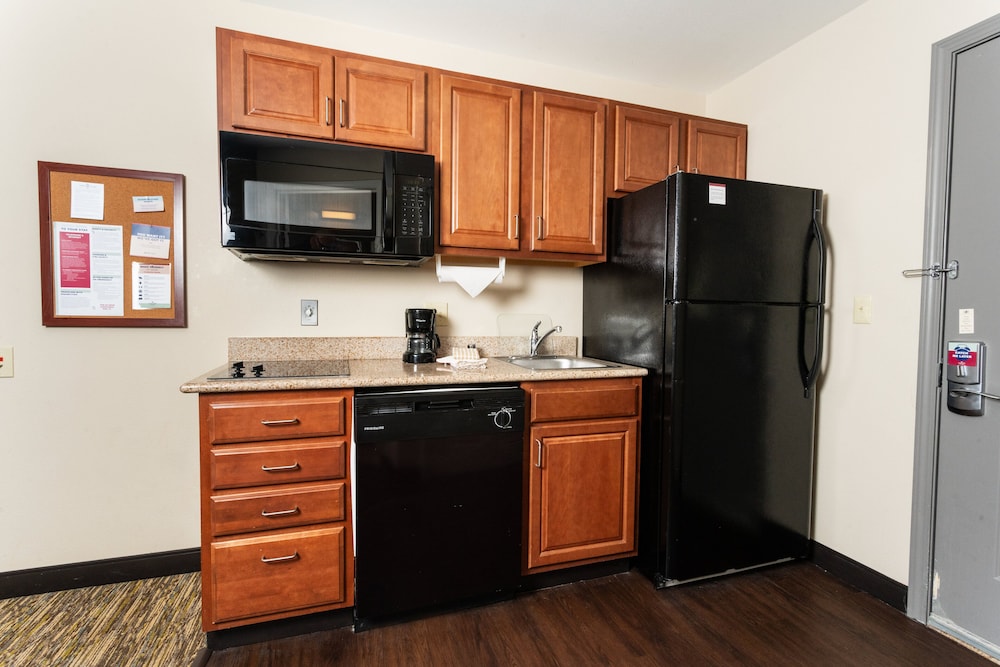 Candlewood Suites Roswell New Mexico by IHG - photo 8