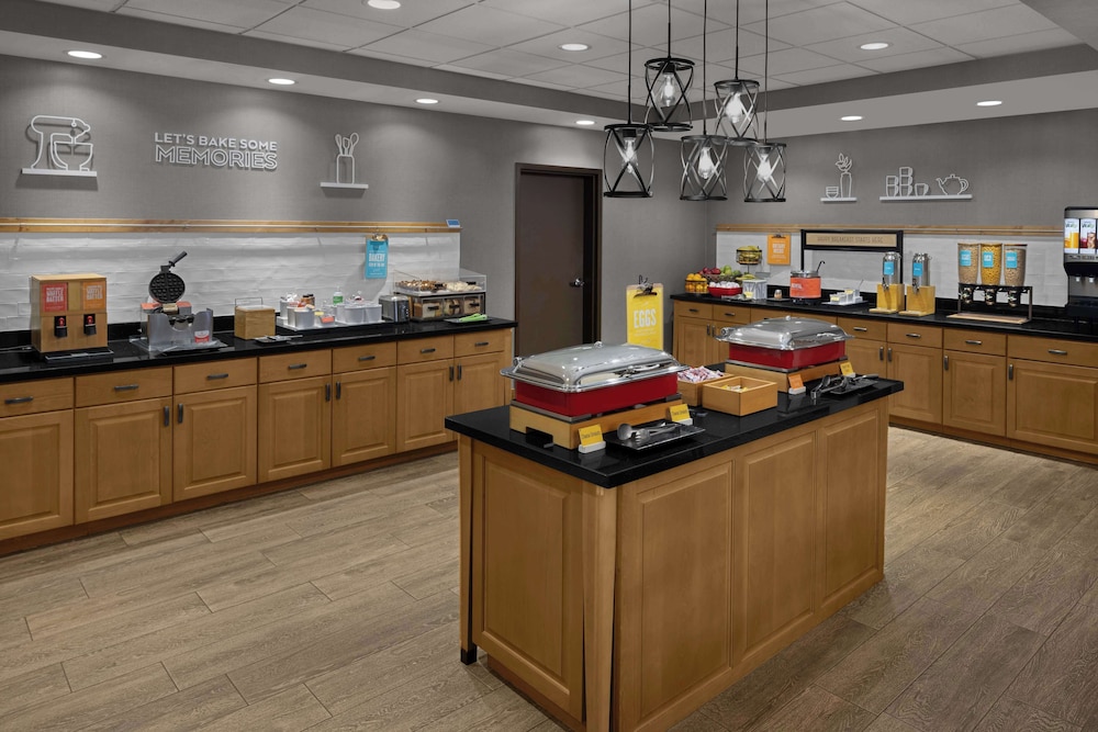 Hampton Inn & Suites Springdale Zion National Park - photo 26