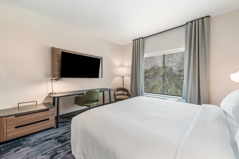 Fairfield by Marriott Inn & Suites Knoxville Clinton - photo 20
