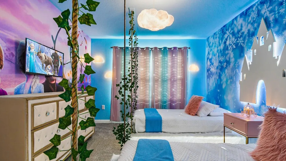 Family Oasis with Themed Rooms & Private Pool - photo 7
