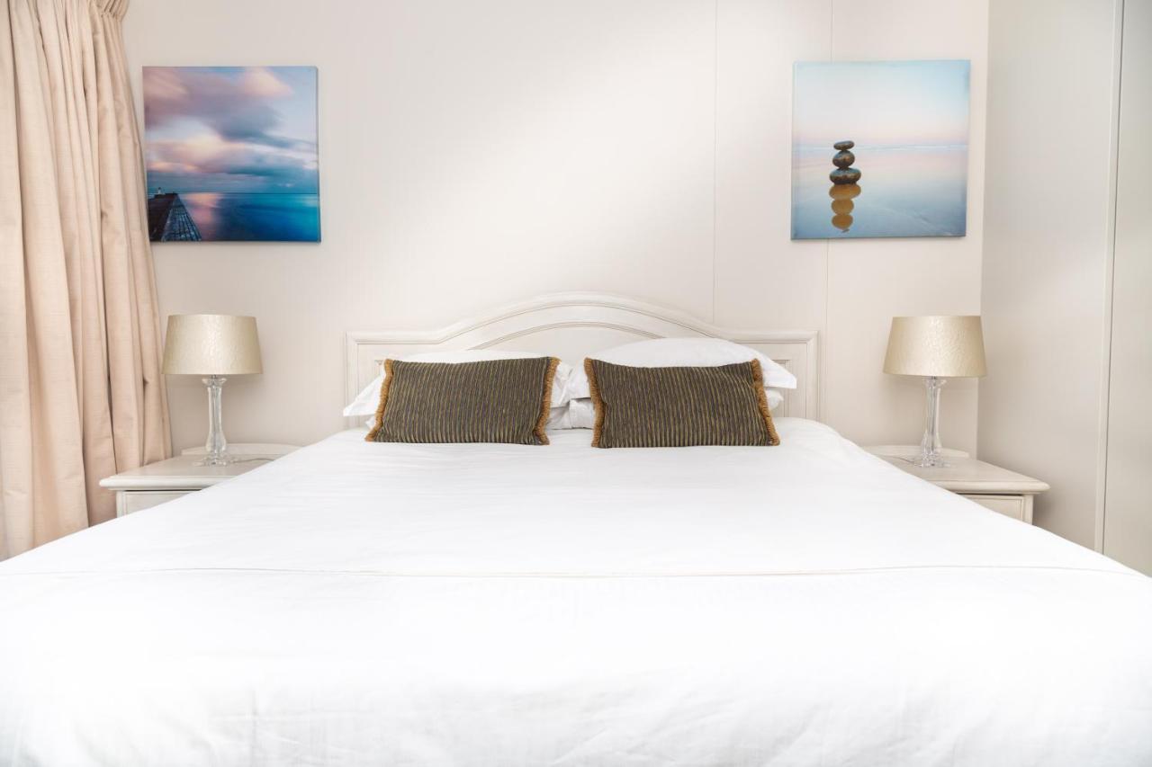 Luxury Private Beachfront 2 Bedroom Dolphin Apartment Blouberg Cape Town