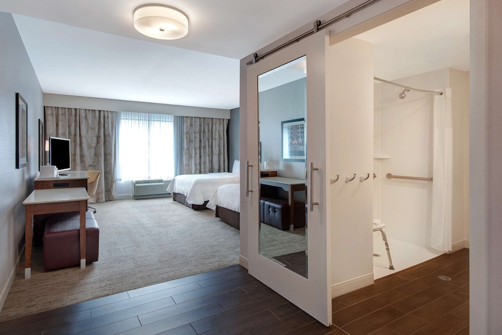 Hampton Inn & Suites Detroit Troy - photo 28