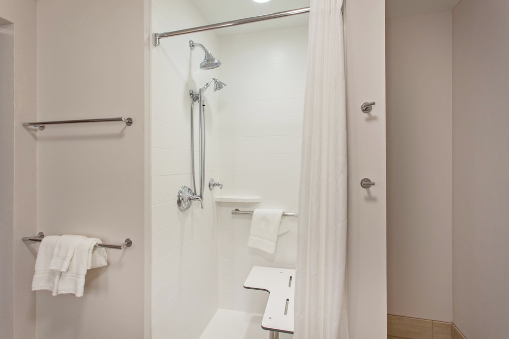 Holiday Inn Express & Suites Brigham City North Utah by IHG - photo 36