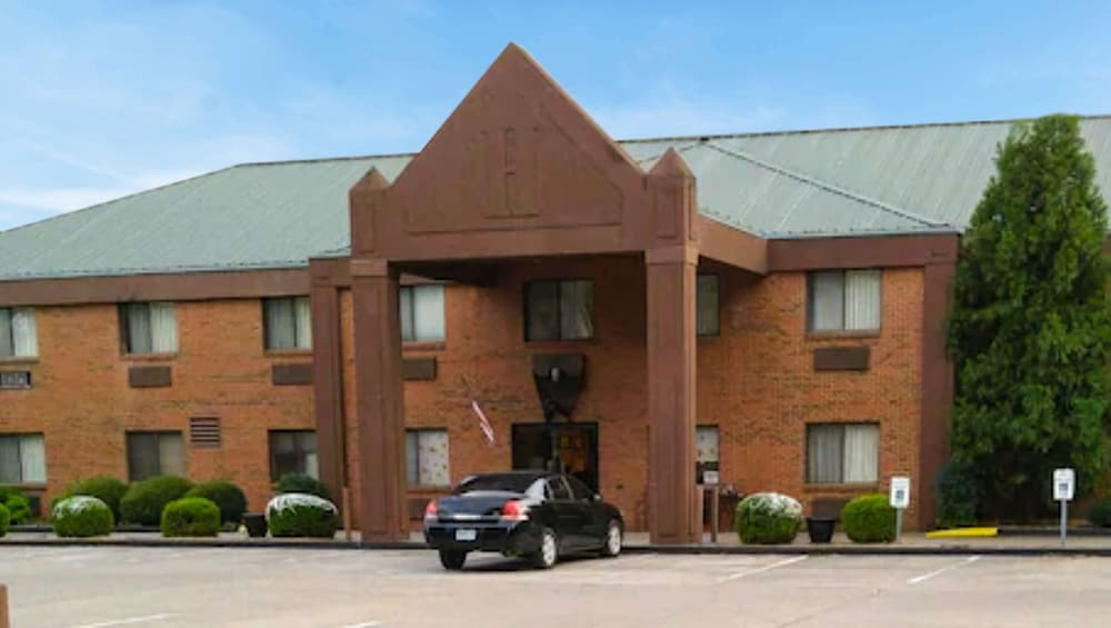 Heritage Place Inn & Suites - featured photo