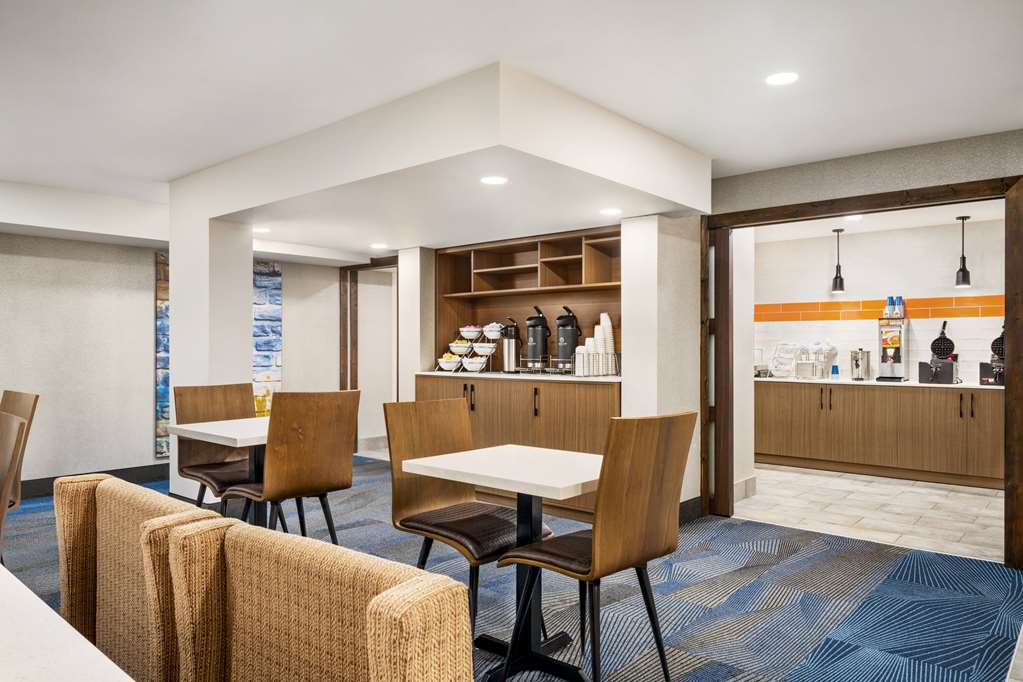 La Quinta Inn Lexington Horse Park - photo 66