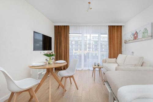 Studio in Wellness Resort with Terrace & Parking by Noclegi Renters in Dziwnow, Poland