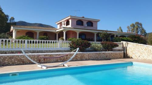 Villa Basoru — 4-Star Luxury Hotel in San Vito, Italy