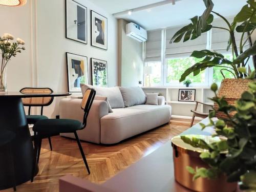 No. 8 Nr 8 by Cooee Apartments — 4-Star Luxury Hotel in Warsaw, Poland