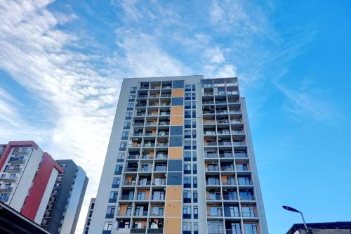 Cozy 1BR Apt near Metro Station on Saburtalo.