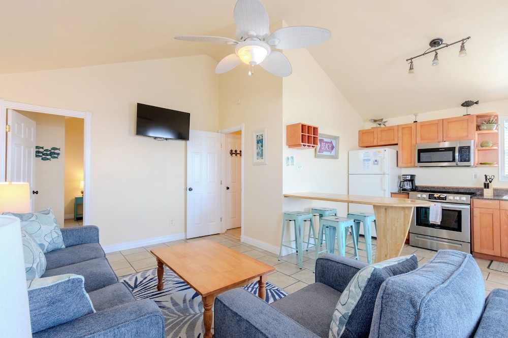 Shark Reef Resort Motel & Cottages - photo 4