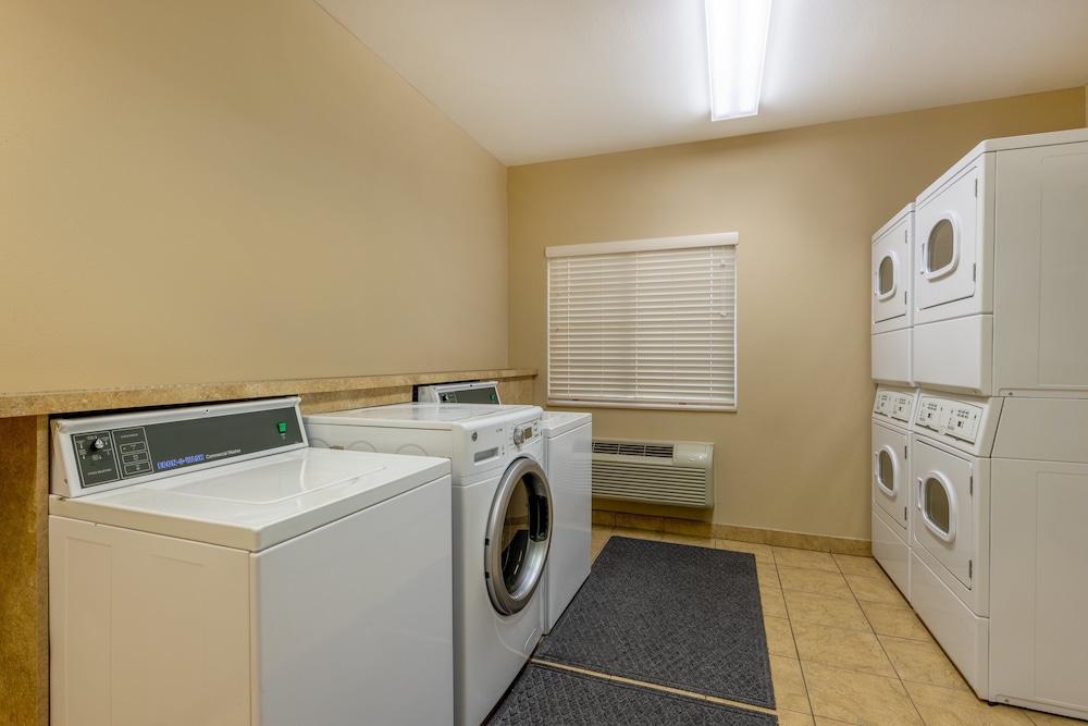 Candlewood Suites Springfield Medical District - photo 19