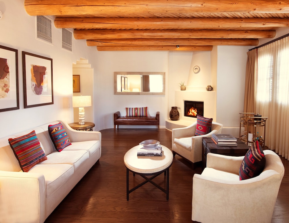 Rosewood Inn of the Anasazi - photo 8