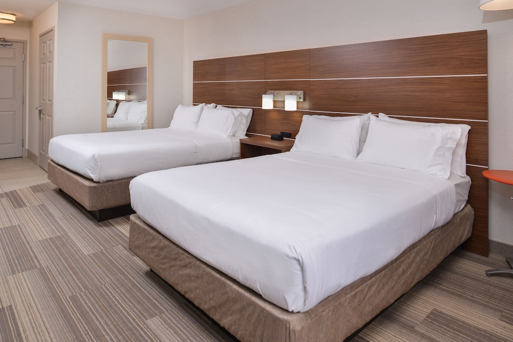 Holiday Inn Express Westley North Patterson Area - photo 11