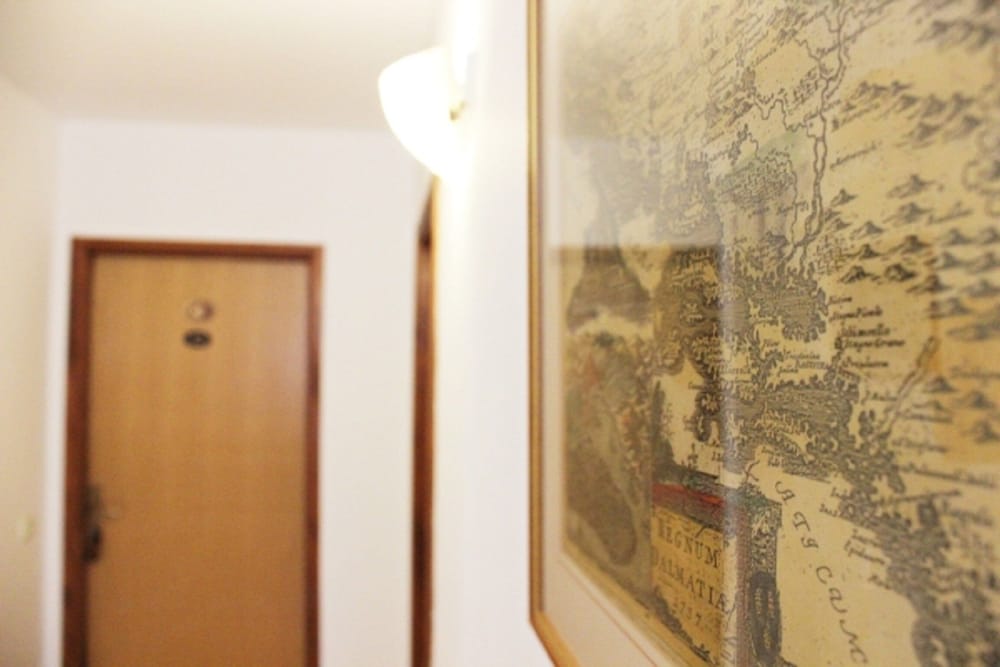 Apartments Pansion Franka — 4-Star Luxury Hotel in Gradac, Croatia