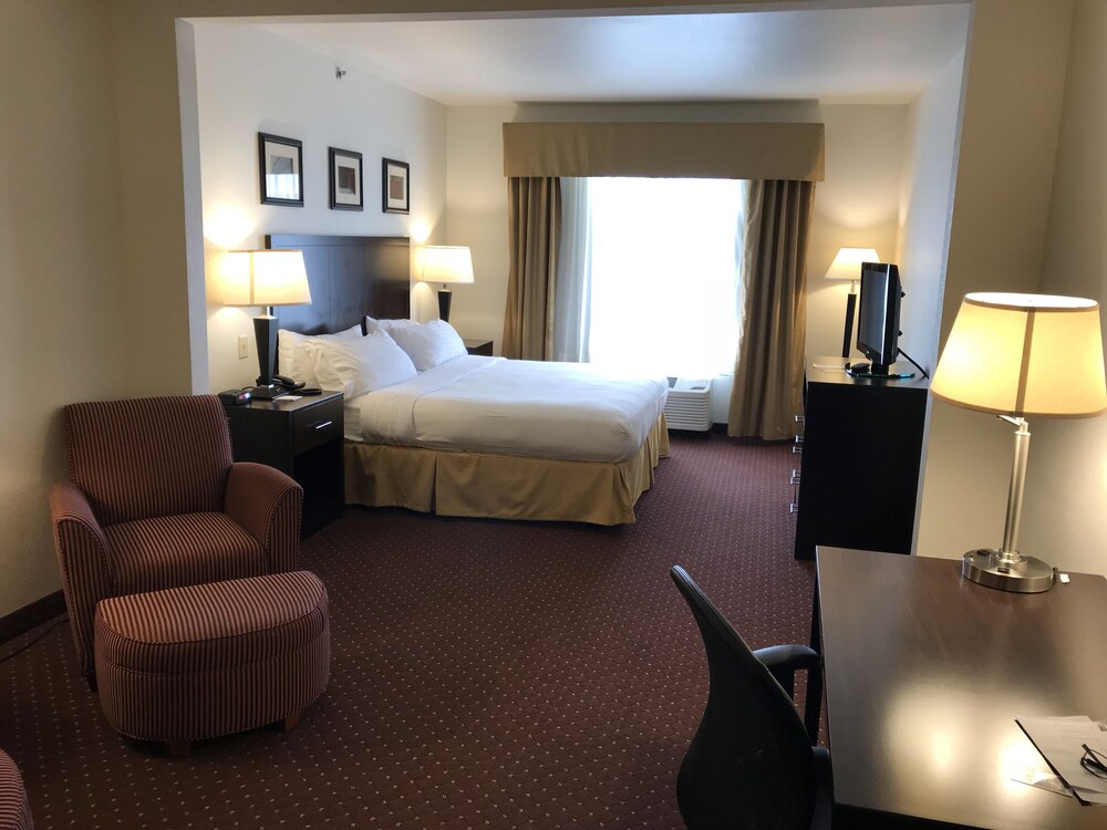 Holiday Inn Express Syracuse Fairgrounds by IHG - photo 10