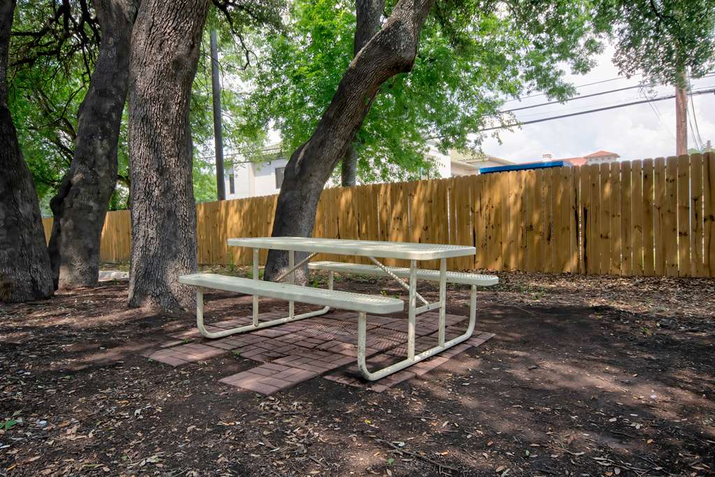 Studio 6 Extended Stay San Antonio TX Medical Center - photo 25