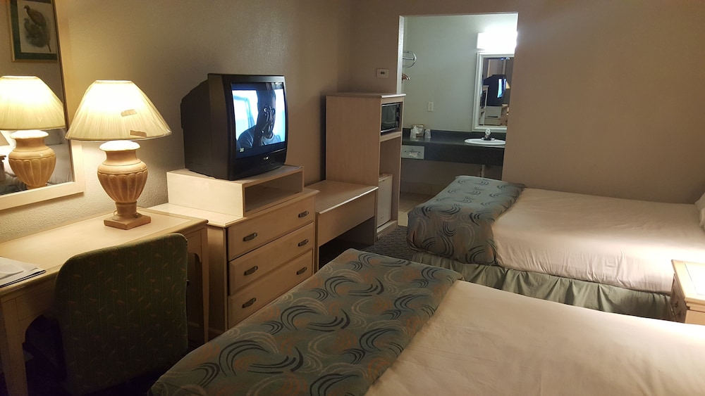 The Brooke Hotel - photo 12