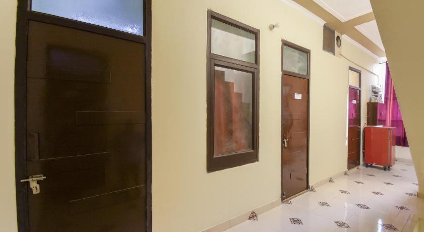 Spot On 75872 Patiala Guest House