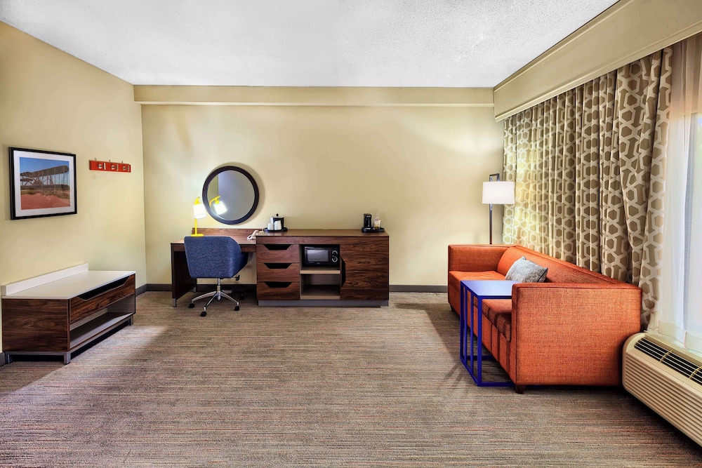 Hampton Inn Raleigh Garner - photo 17