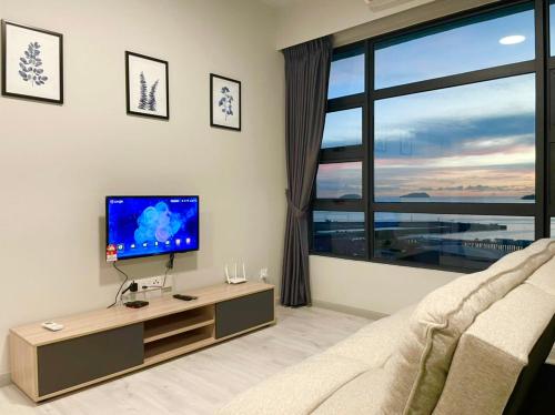 Sunset Seaview Vacation Condos @ Jesselton Quay — 4-Star Luxury Hotel in Kota Kinabalu, Malaysia