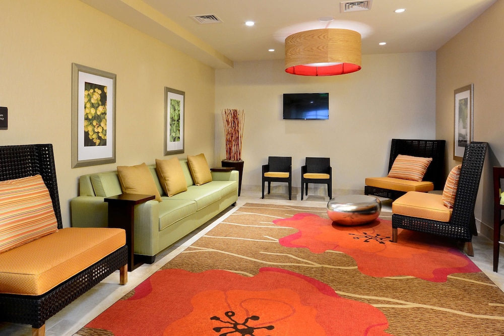 Hilton Garden Inn Greensboro Airport - photo 56