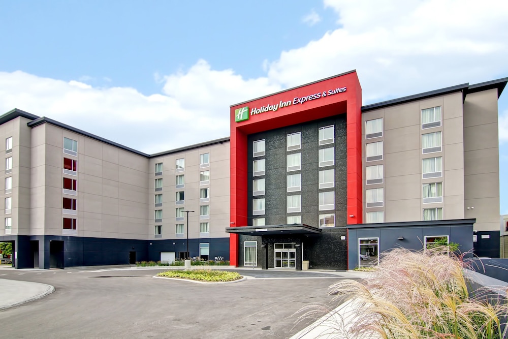 Holiday Inn Express & Suites Oshawa Downtown Toronto Area by IHG — hotel in Oshawa