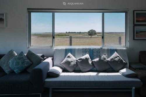 Coorong Island Retreat Farm Stay at Pet Friendly Property — hotel in Meningie
