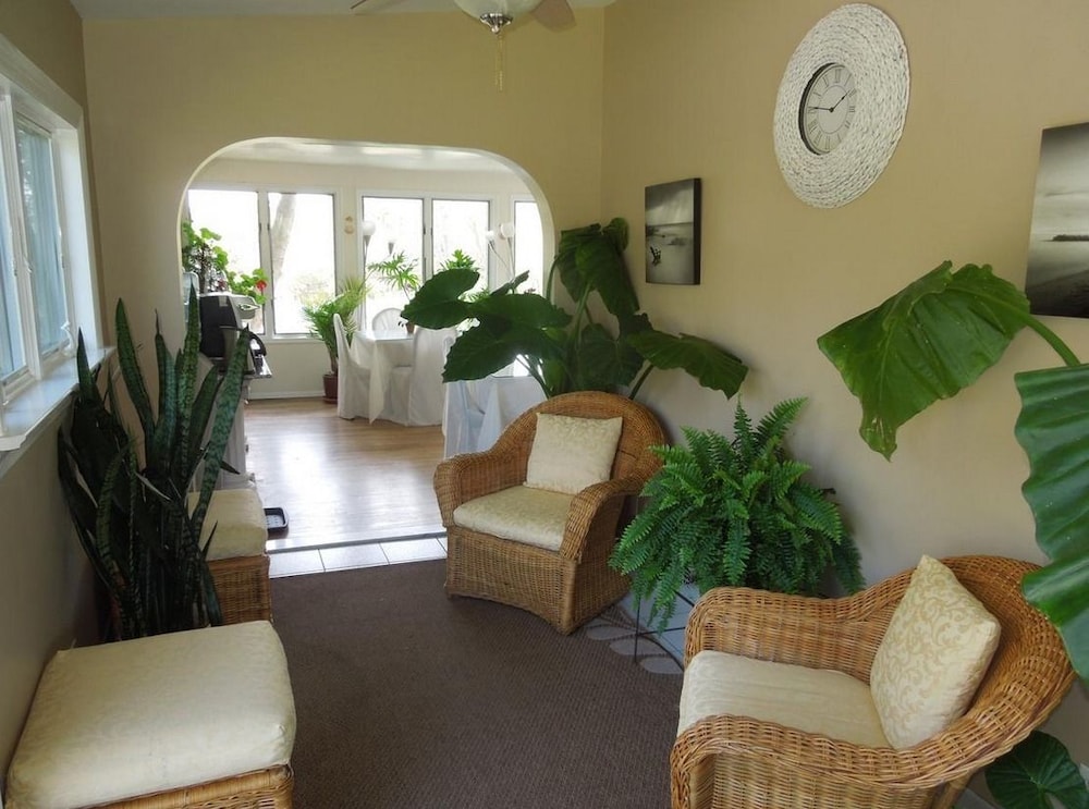 Hamlet Inn - photo 32