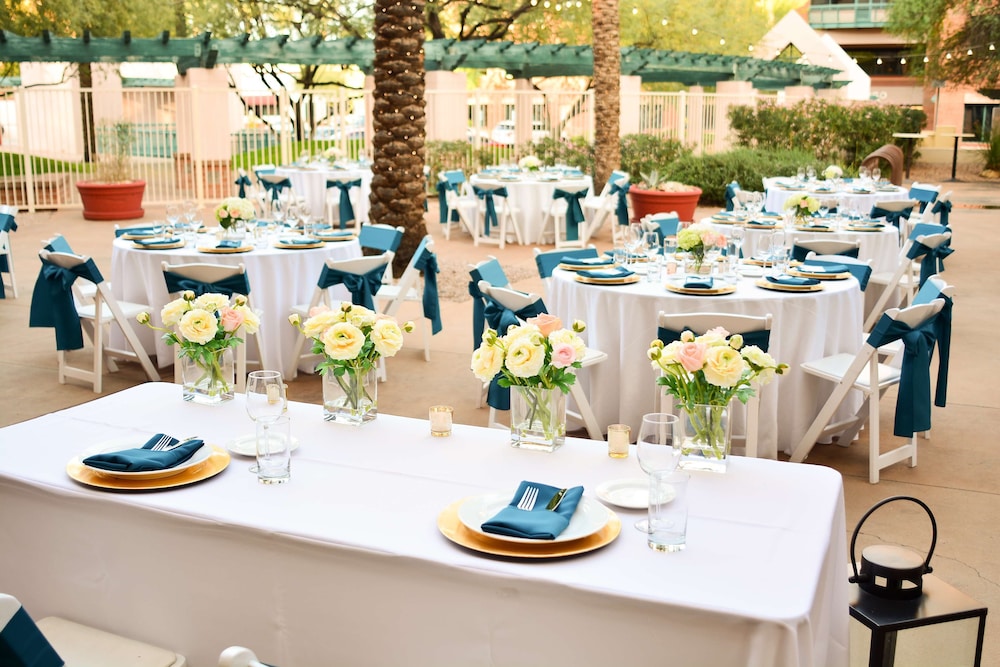 Hilton Garden Inn Scottsdale Old Town - photo 74