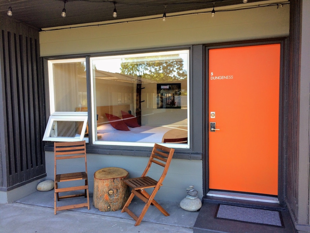 Heliotrope Hotel - photo 35
