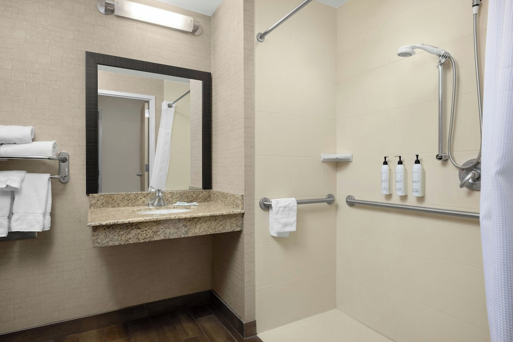 Fairfield Inn & Suites Moscow - photo 18
