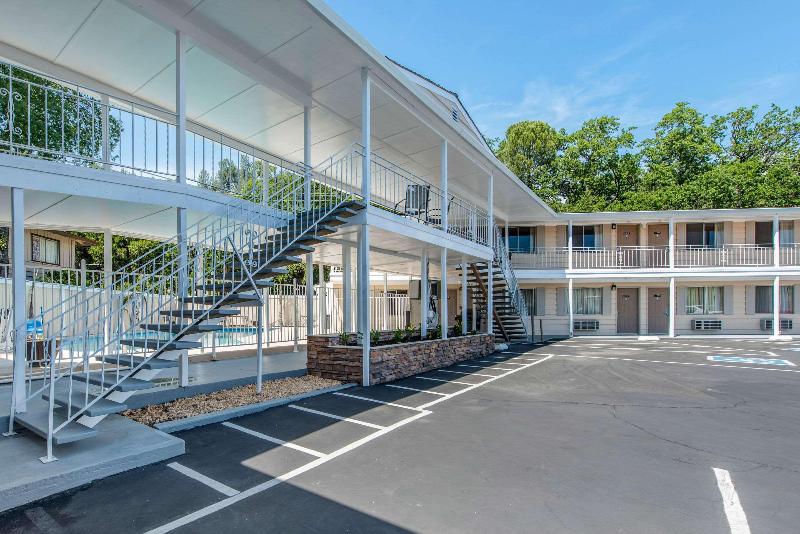 Rodeway Inn Redding - photo 4