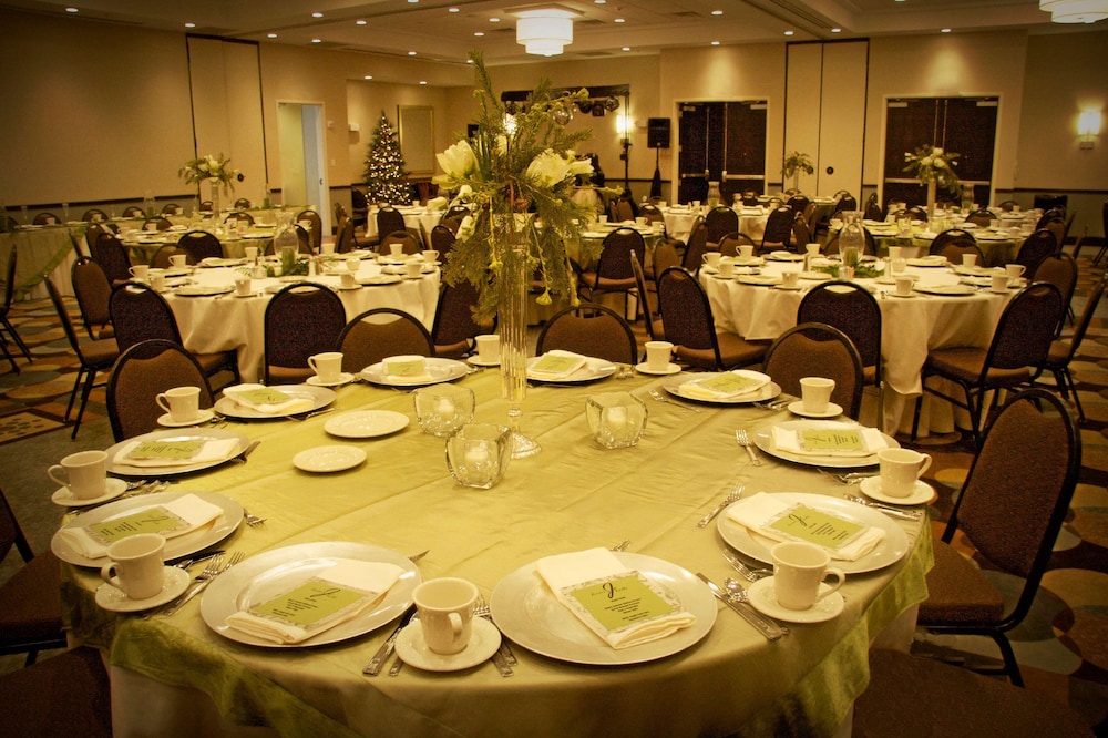Hilton Garden Inn Sioux Falls South - photo 38