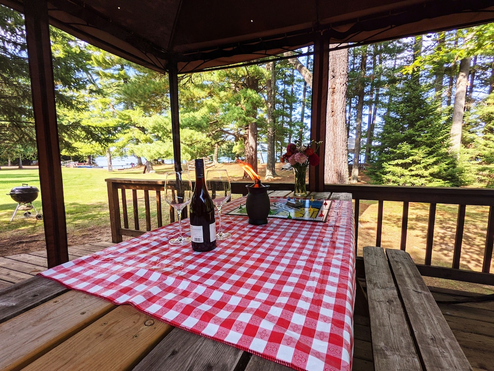 Coadys' Point of View Lake Resort - photo 305
