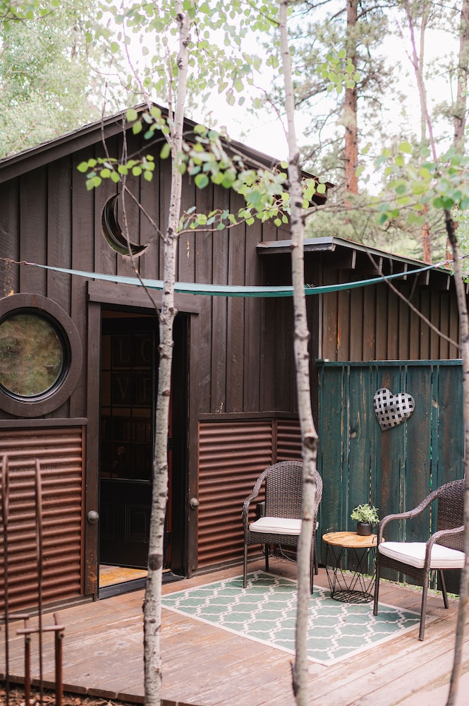 Highland Haven Creekside Inn - photo 107